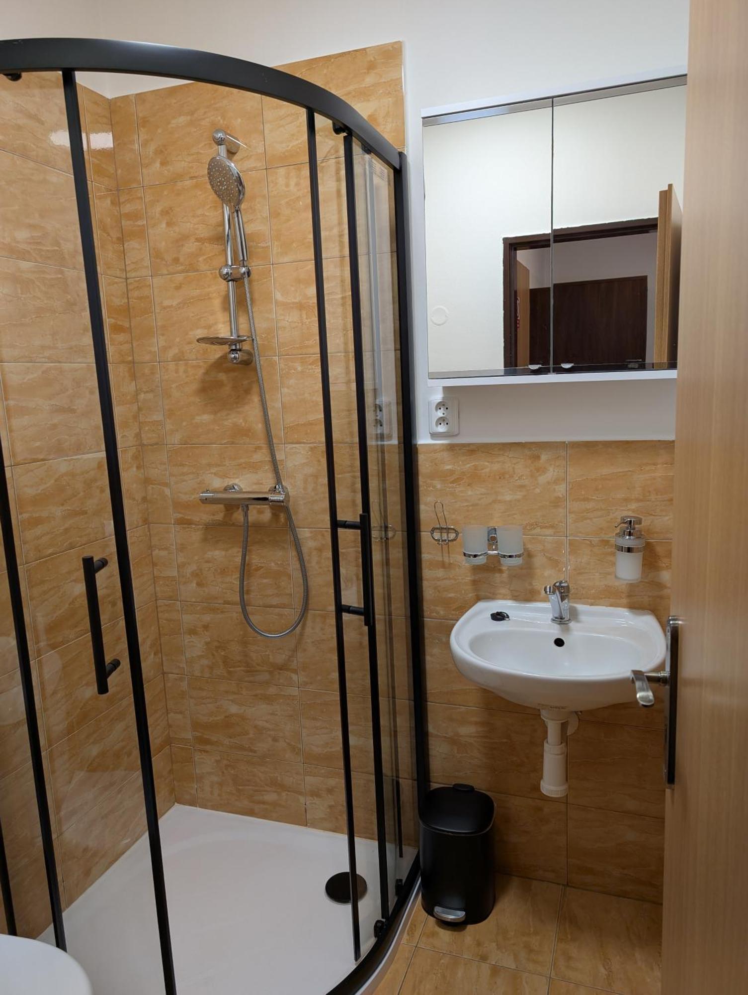Pension Harcovna Frýdlant nad Ostravicí Buitenkant foto