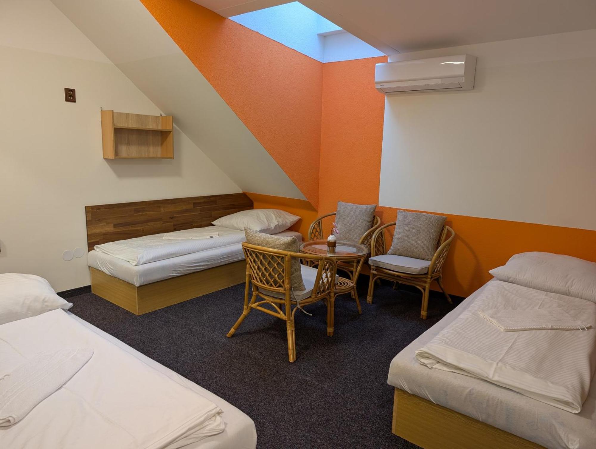 Pension Harcovna Frýdlant nad Ostravicí Buitenkant foto