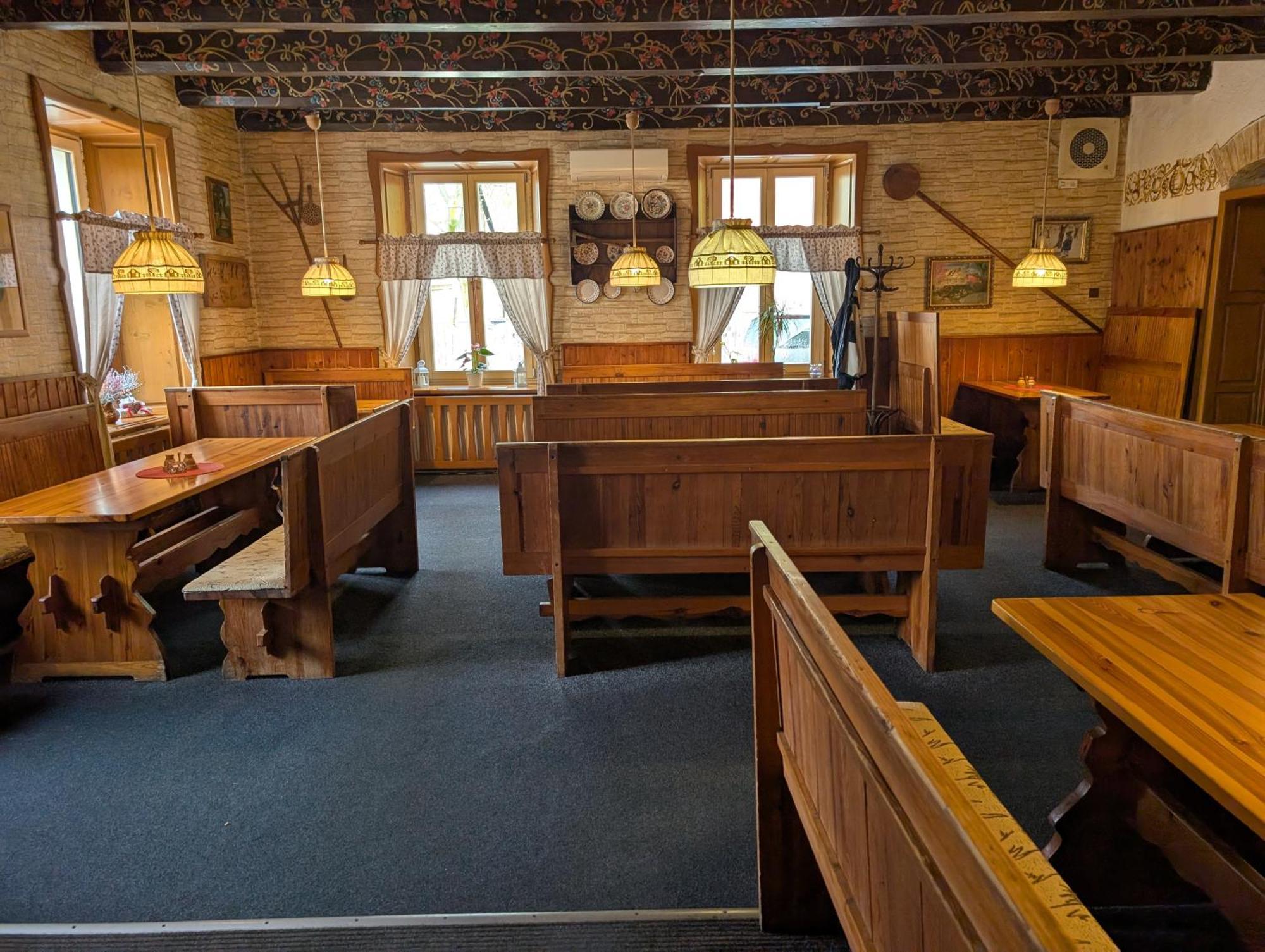 Pension Harcovna Frýdlant nad Ostravicí Buitenkant foto